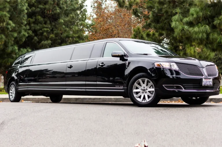 LINCOLN STRETCH LIMO